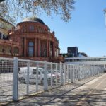 Die Festhalle hinter Gittern – Quelle: Saalmüller Die Festhalle hinter Gittern – Quelle: Saalmüller
