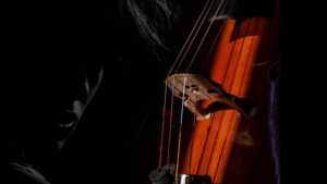 Mehr über den Artikel erfahren „Musik weckt Stille und schafft Raum“
