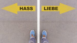 Read more about the article Zwischen Liebe und Hass