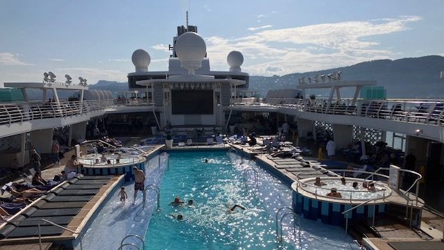 Du betrachtest gerade Mehr vom Meer – mit der „MeinSchiff2“ in Norwegen