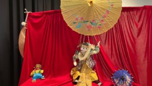 Mehr über den Artikel erfahren Die Marionette und das Geheimnis der Wirkung auf den Zuschauer