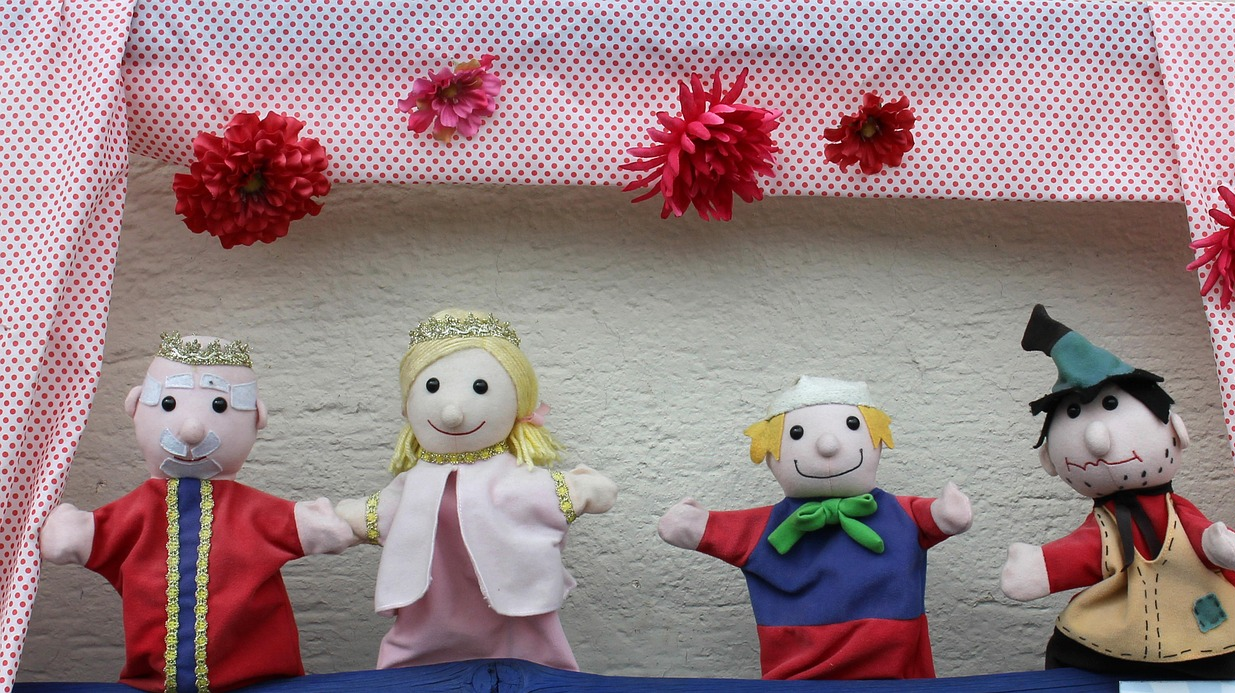 Du betrachtest gerade Die Wirkmacht des kindlichen Puppenspiels auf Romane: Goethes „Wilhelm Meisters Lehrjahre“