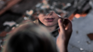 Mehr über den Artikel erfahren Film als Spiegel der Gesellschaft: „Ready or Not“, von der Traumhochzeit zum Höllentrip