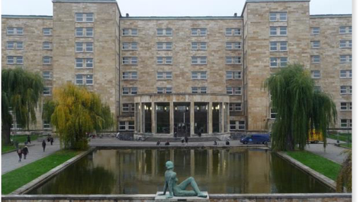 Du betrachtest gerade XXXI: Schreibwerkstatt „Tatort Frankfurt. Welche Rolle spielt die Magie der Musik?“ Uni Campus Westend