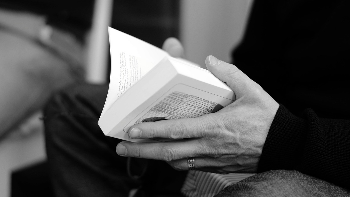 Du betrachtest gerade Was heißt daheim sein? – Gedanken, wo ich daheim bin; ein Daheim-Krimi und das literarische Daheim